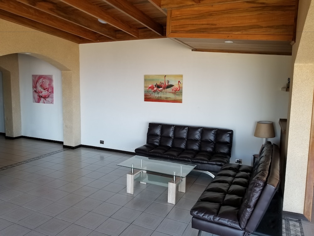 Hostel Monte Campana Escazu 41/50