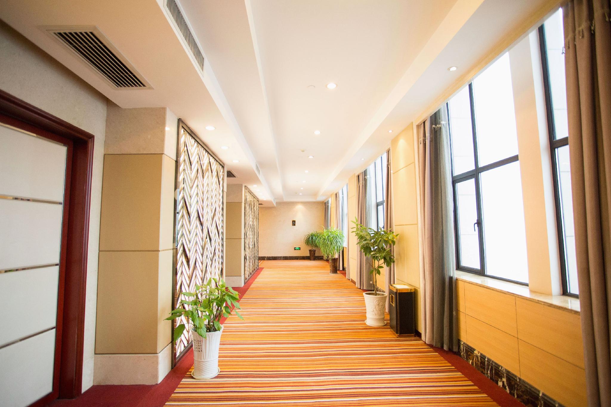 Guomao Hotel 26/35