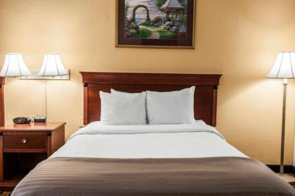 Travelodge by Wyndham Indianapolis Speedway 19/50