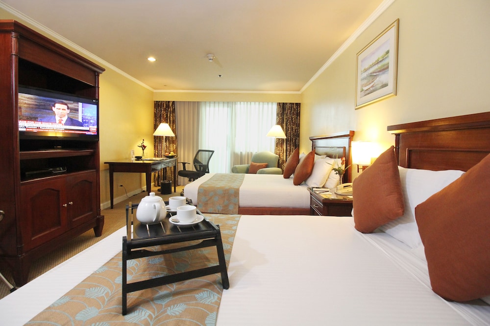 OXFORD SUITES MAKATI 14/41