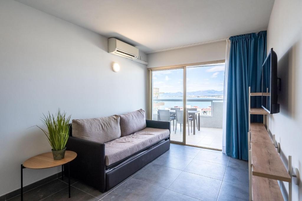 Rentalmar Blue Beach Apartments 26/50
