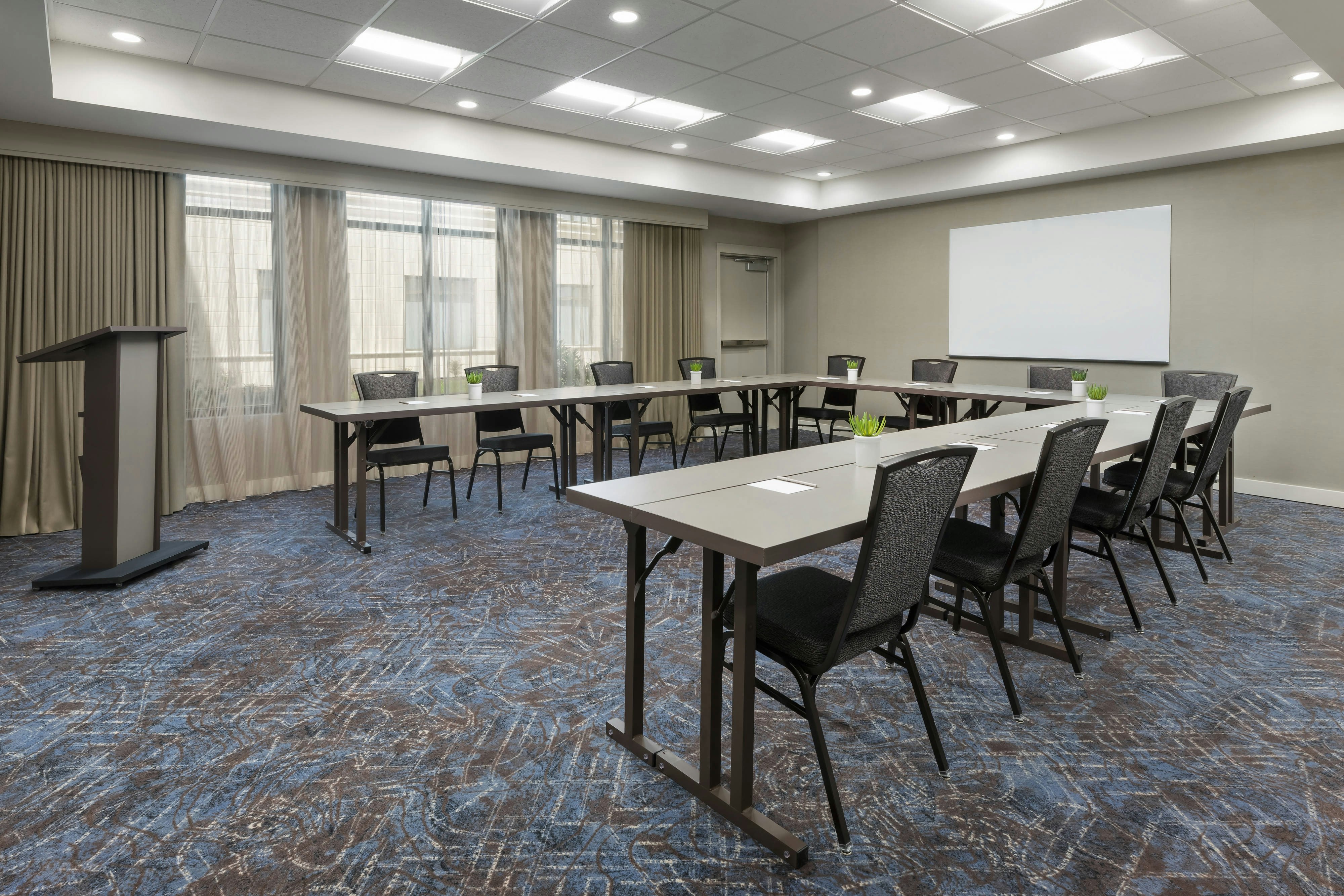 Residence Inn Long Island Garden City 40/51