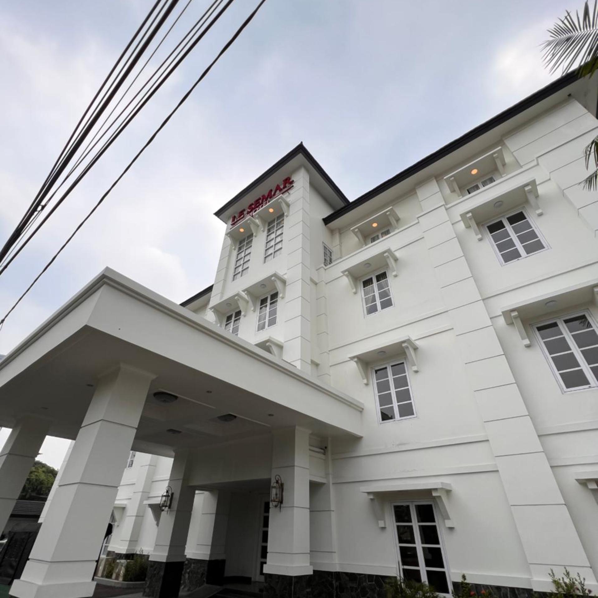 LE SEMAR HOTEL KARAWACI 1/23