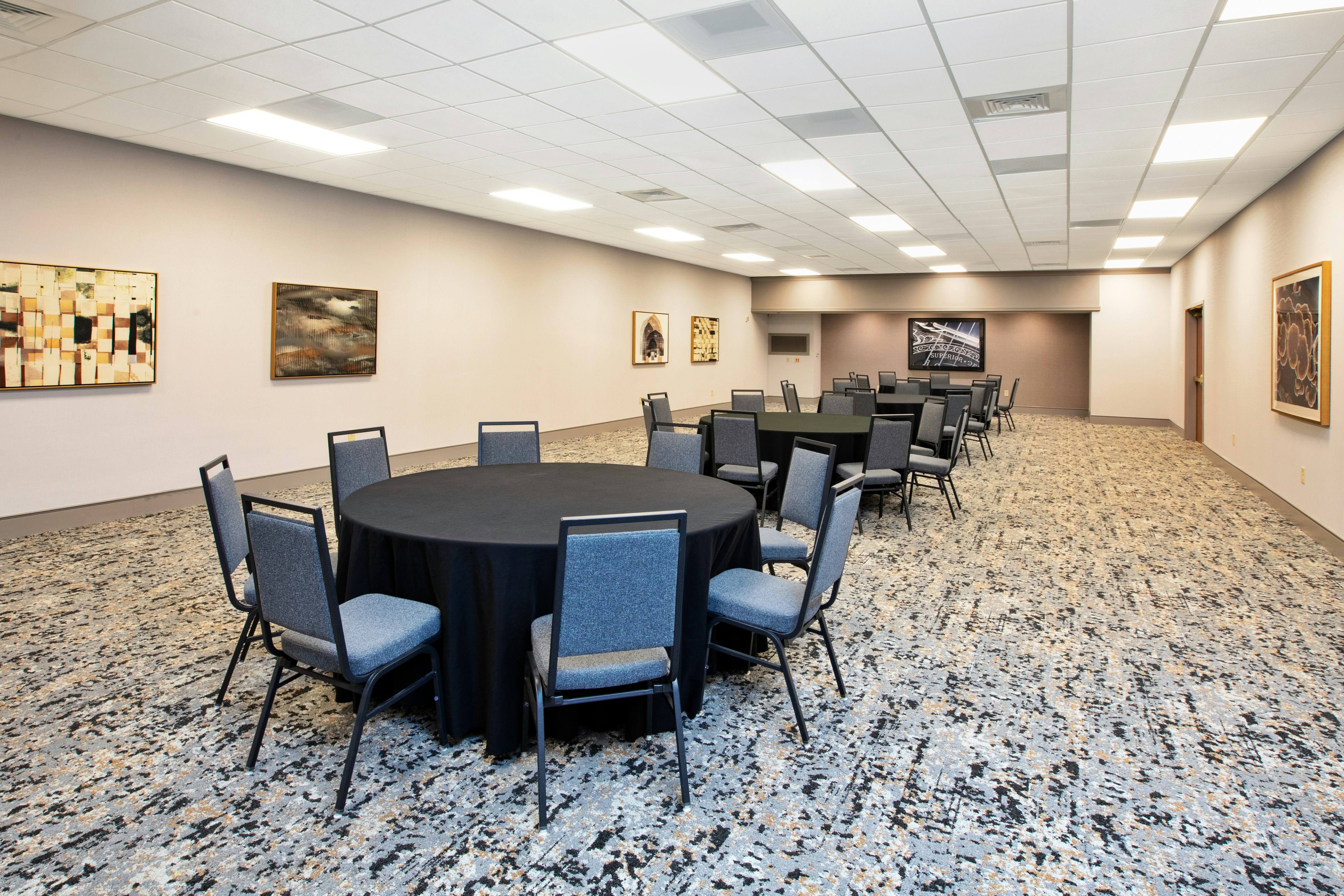 Embassy Suites by Hilton Franklin Cool Springs 67/75