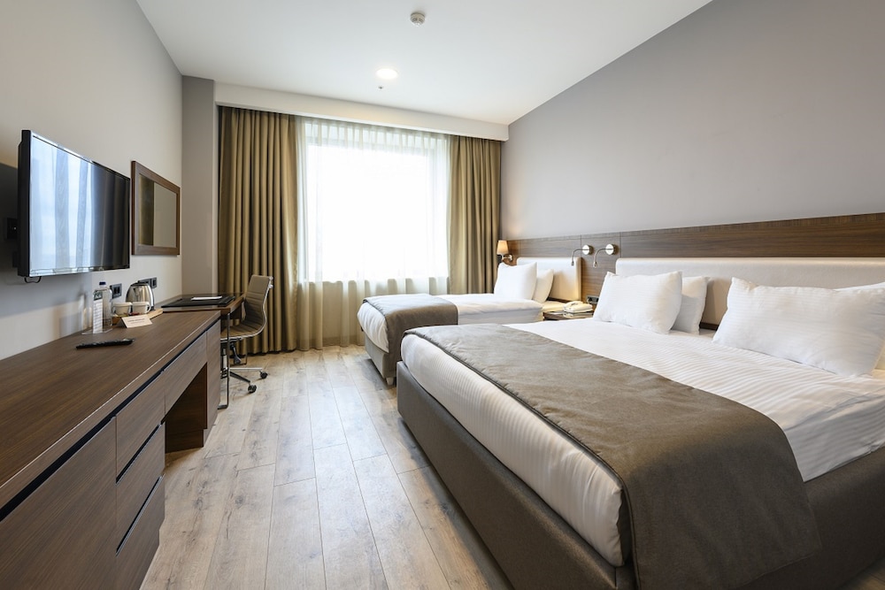 La Quinta By Wyndham Istanbul Gunesli 13/45