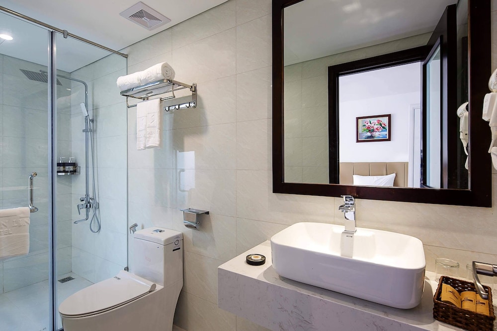 Golden Line DaNang Hotel 49/50