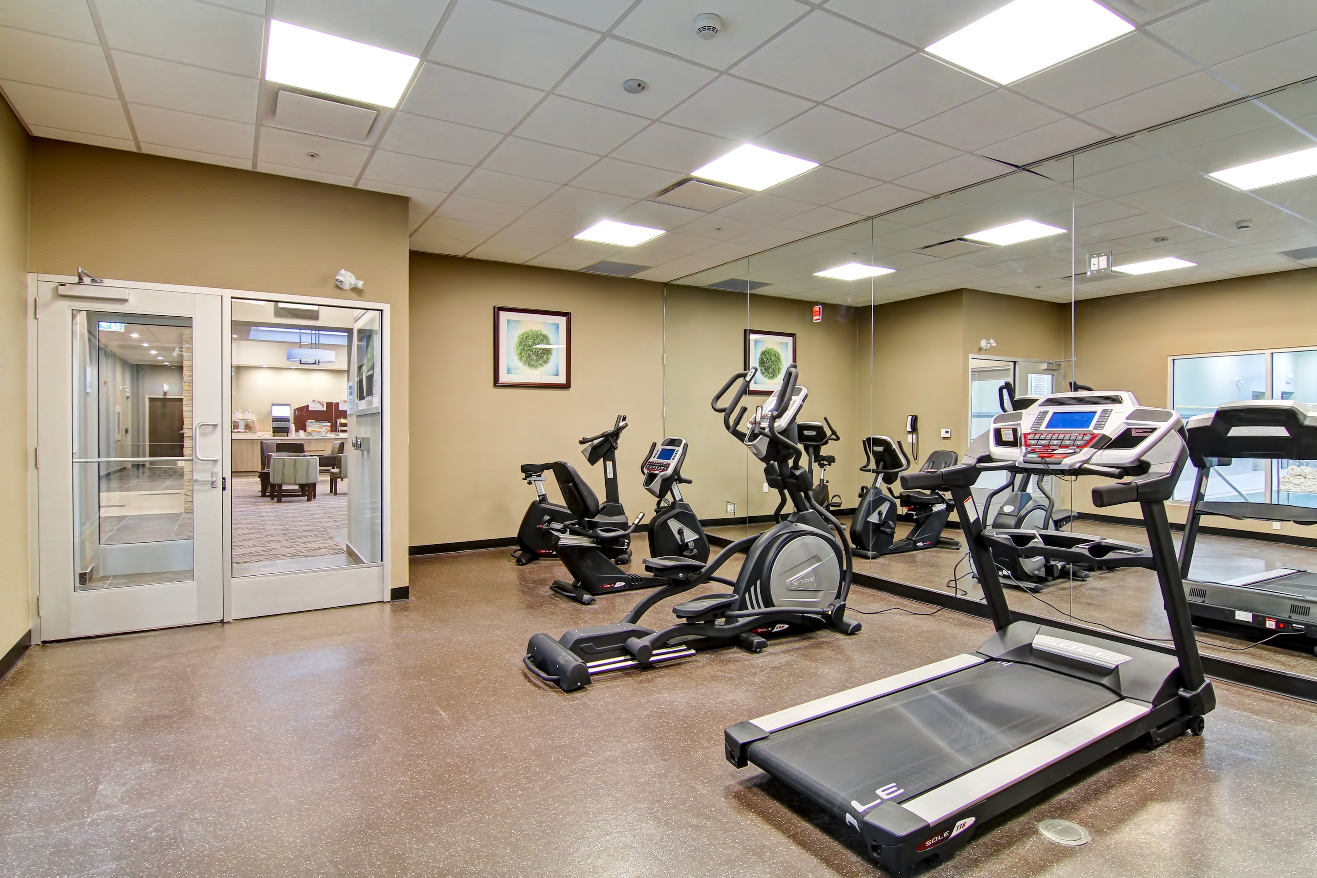 Holiday Inn Express Suites Oshawa Downtown Toronto Area 31/56