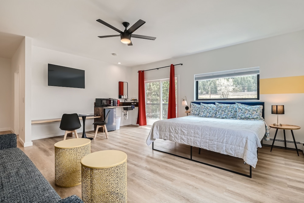 JC Suites 10/43