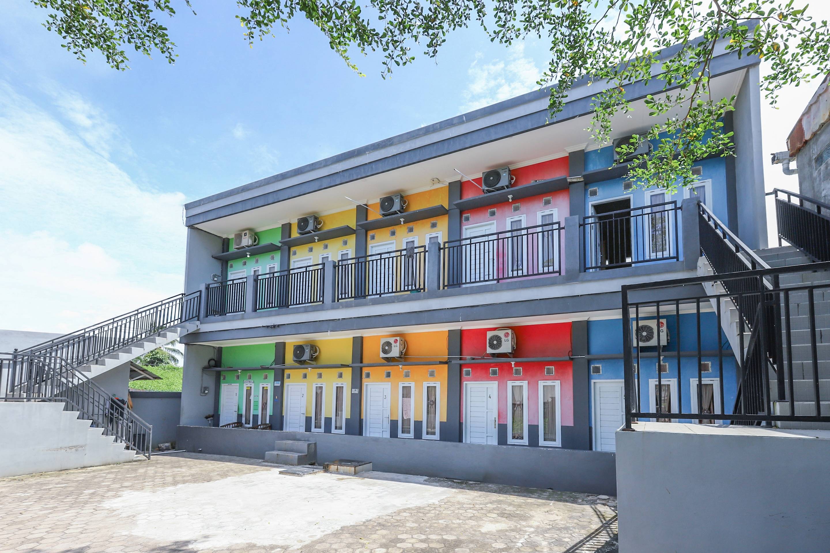 OYO 3731 Pelangi Guest House 2/19