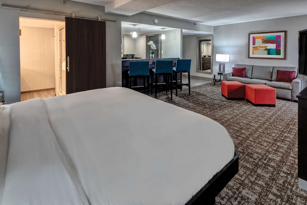 Doubletree By Hilton Hotel Jackson 15/53