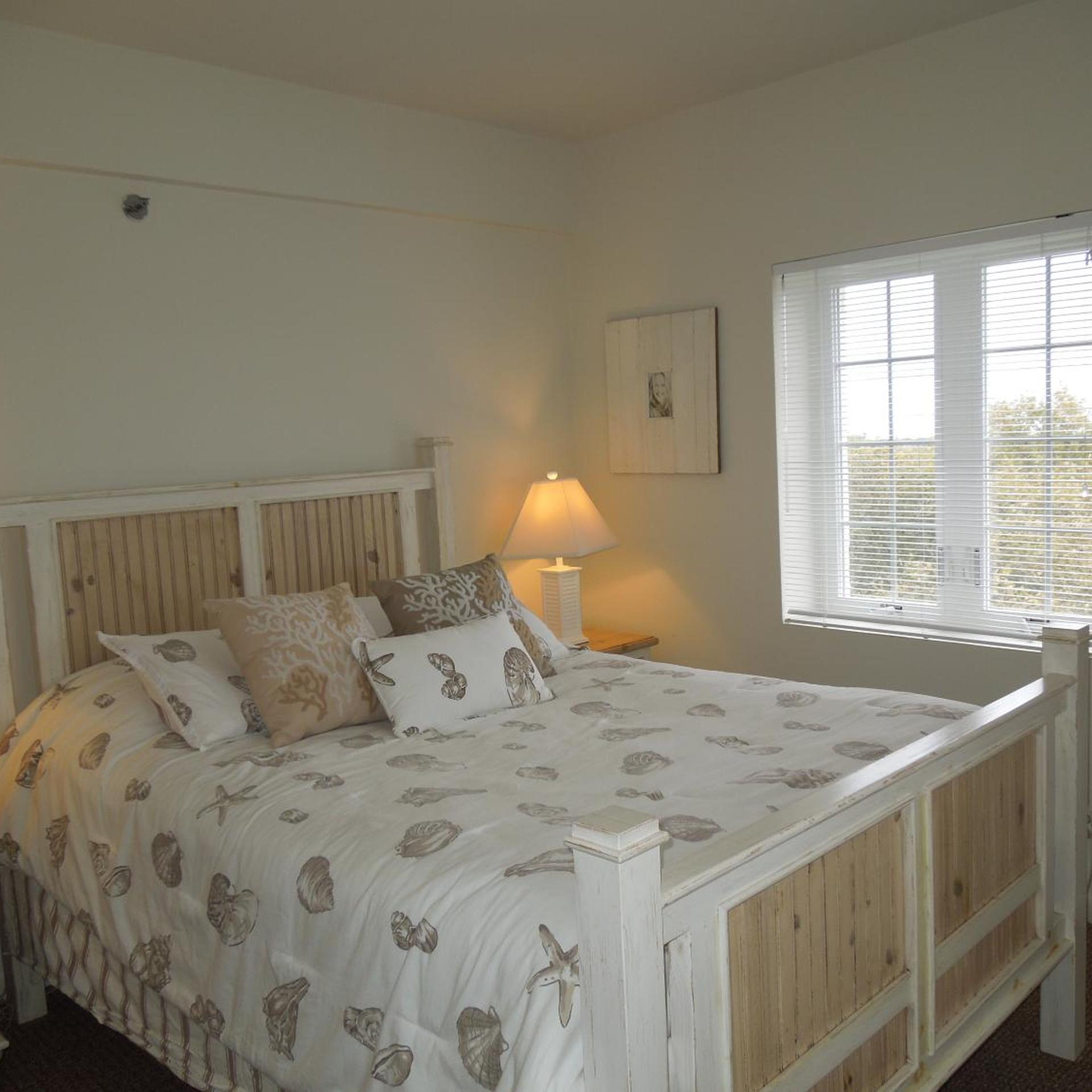 Montauk Manor 4/50