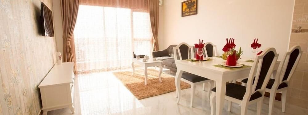 The Mira Boutique Hotel 24/40