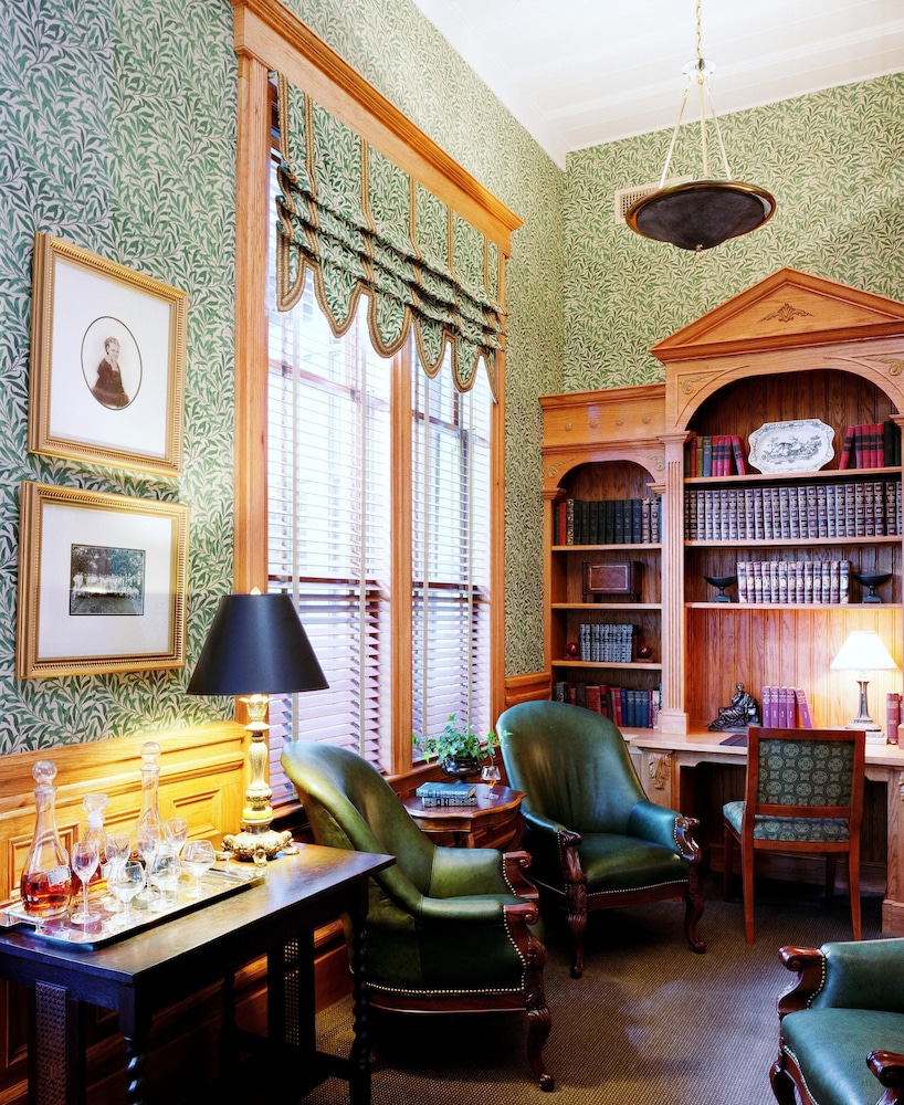 Wentworth Mansion 61/69