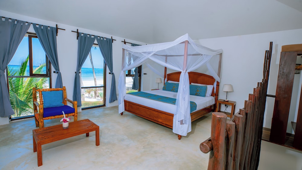 2 BEDROOMS, BUNGALOW, OCEAN VIEW