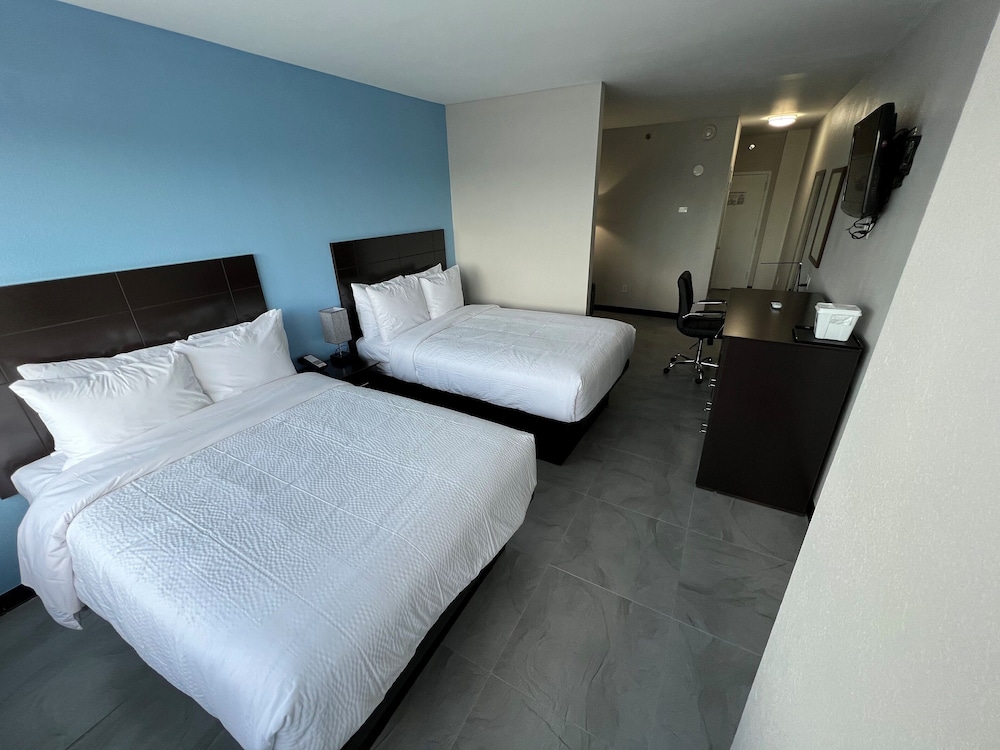 Deluxe, 2 Double Beds