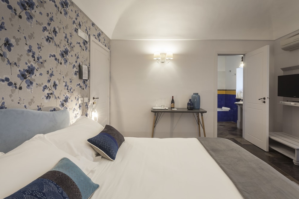 SUPERIOR, DOUBLE BED