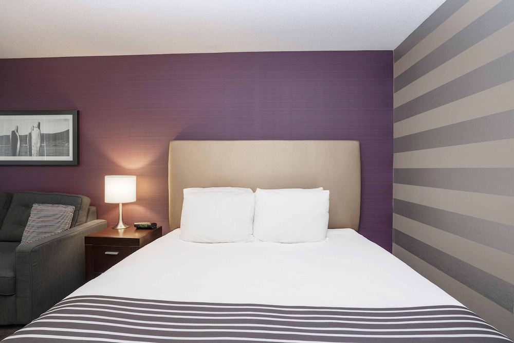 Sandman Hotel Penticton 6/49