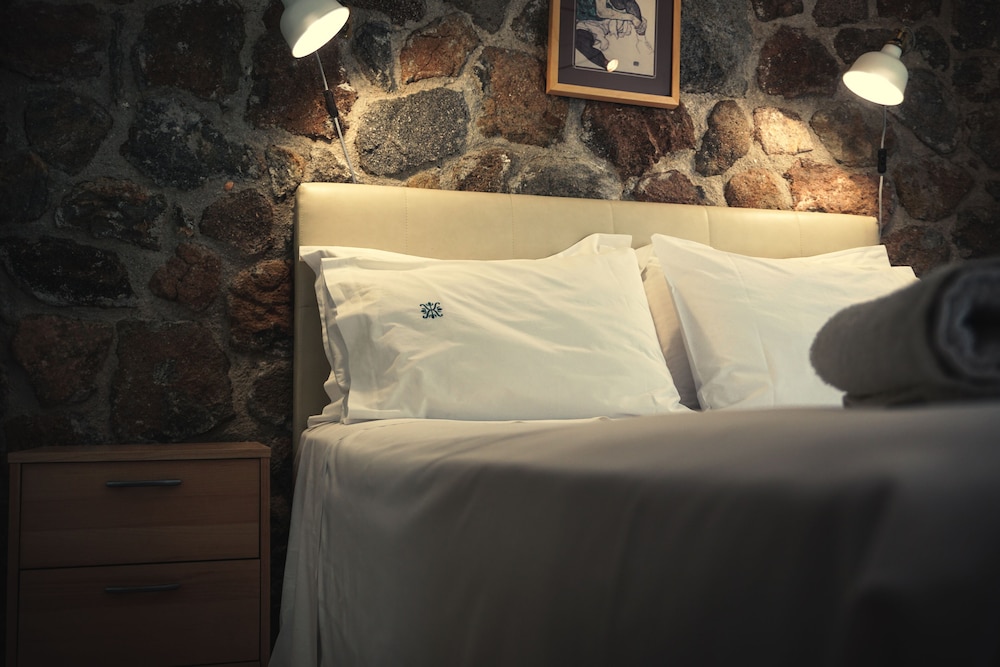 Marini Luxury Apartments And Suites 49/75