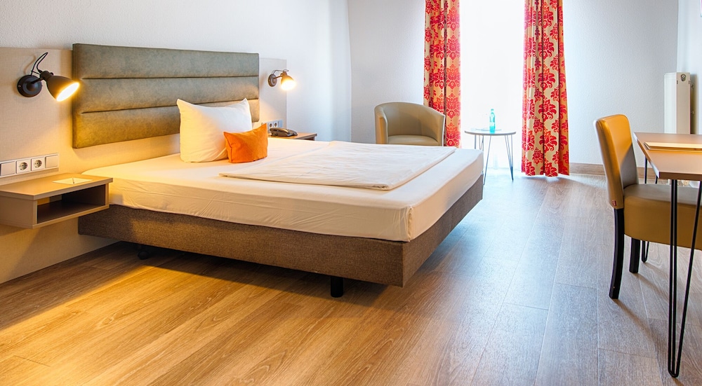 Achat Hotel Zwickau 15/50