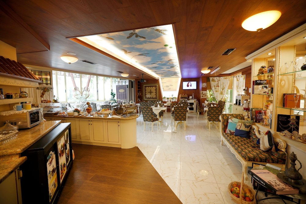2 Kitarrat Boutique Hotel and Spa 31/34