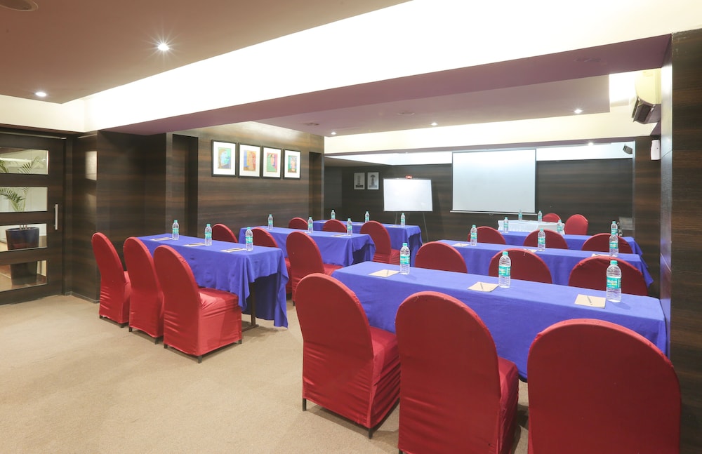 VESTA MAURYA PALACE 64/67
