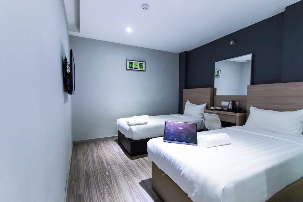 Hotel 99 - Ss2 29/48