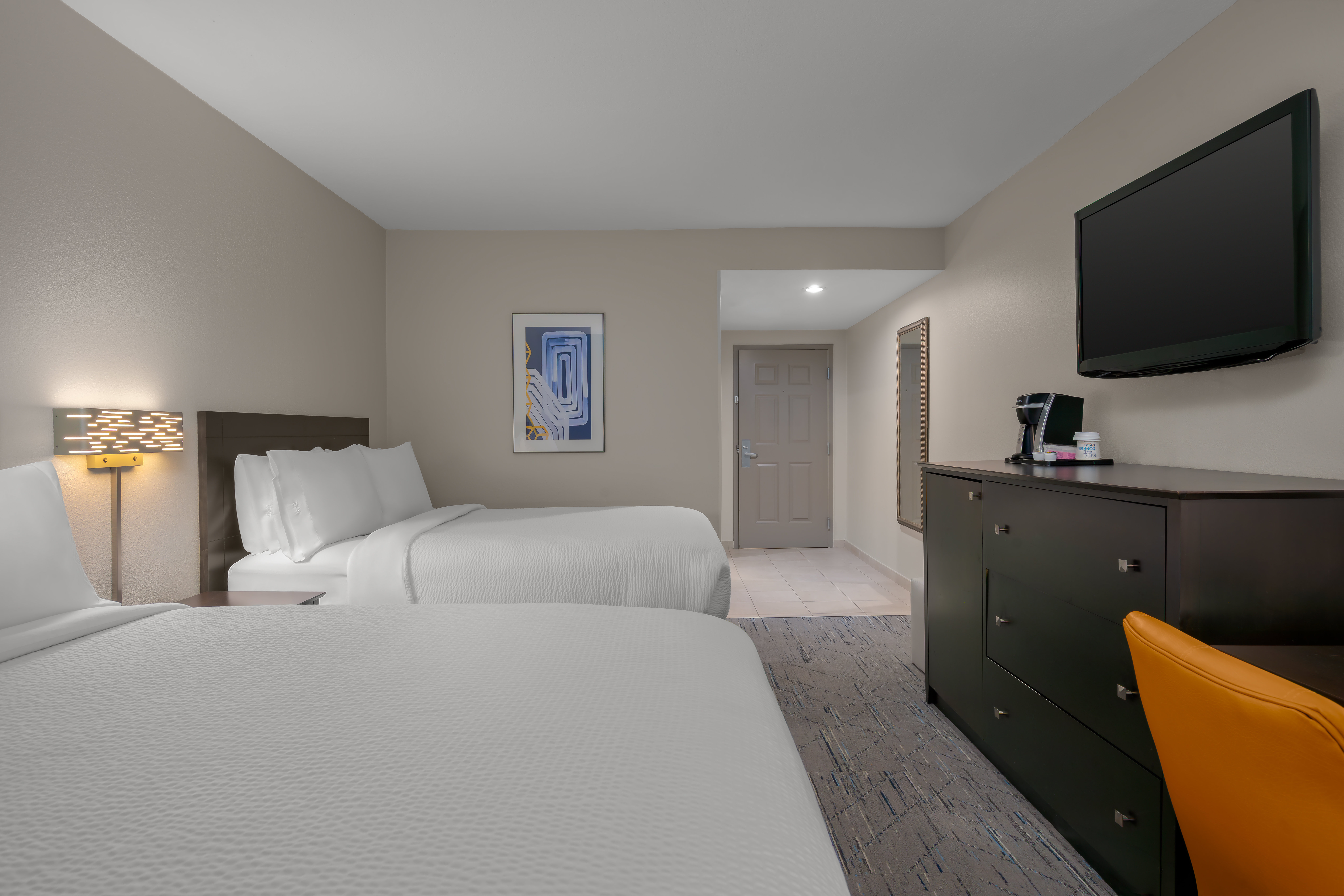 Holiday Inn Express and Suites Kendall 31/77