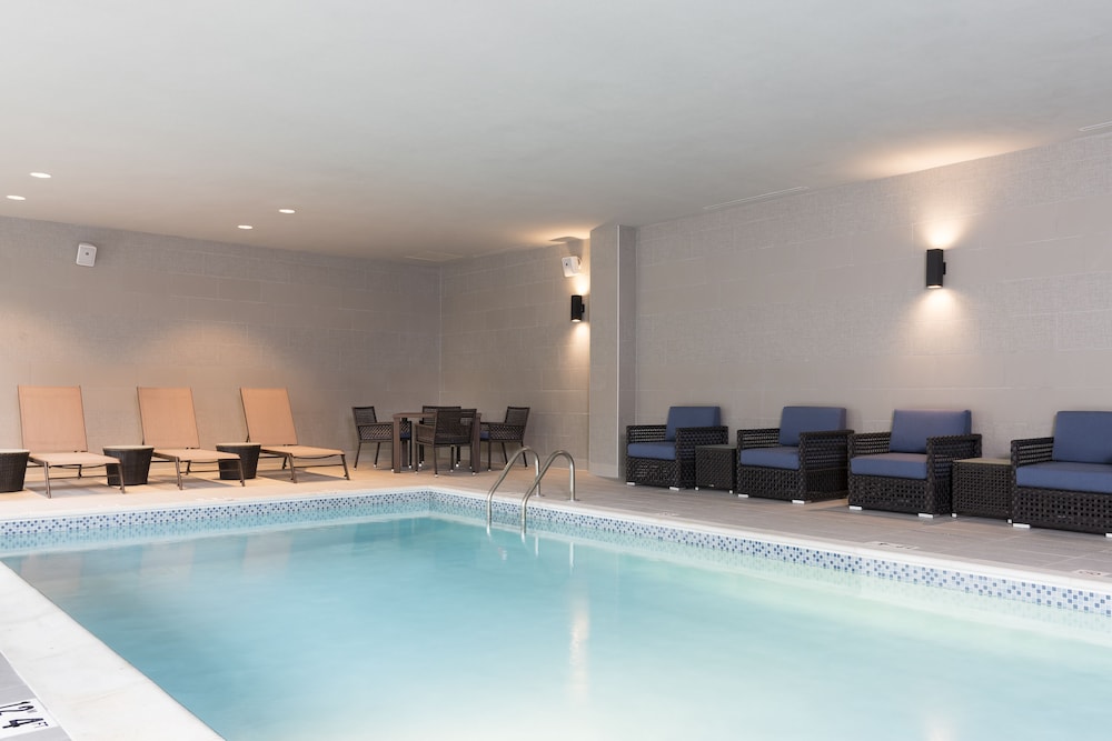 Hyatt Place Ann Arbor 22/53