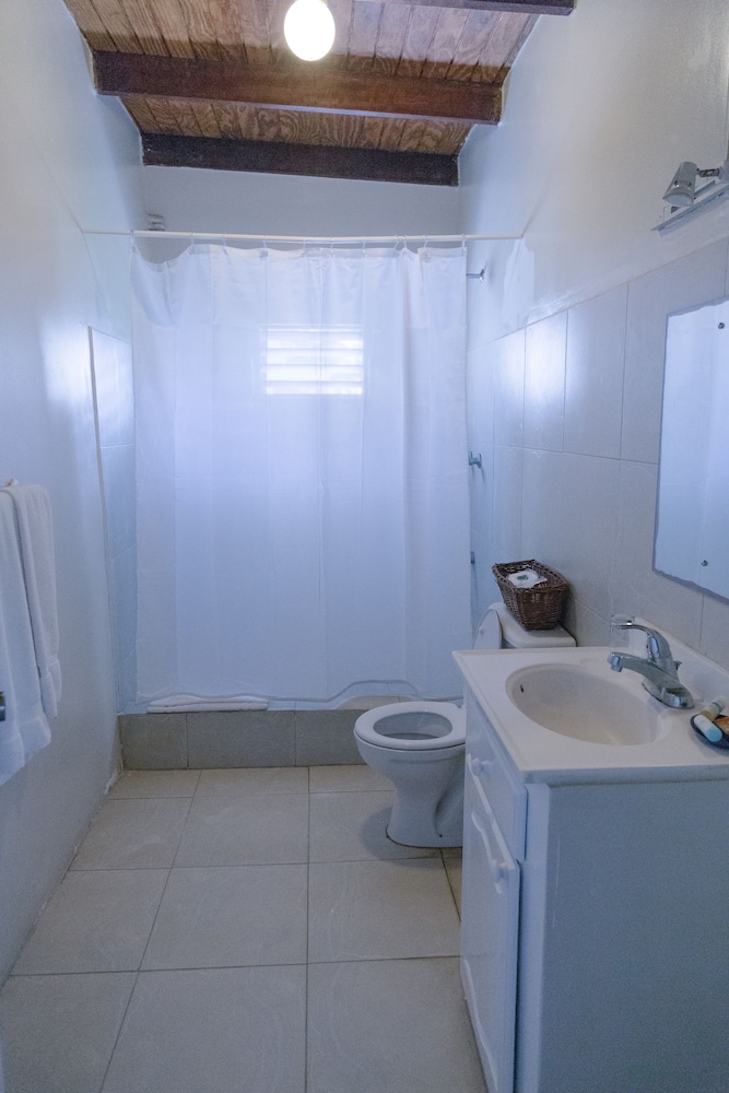 Ocean Spray Beach Apartments 50/50