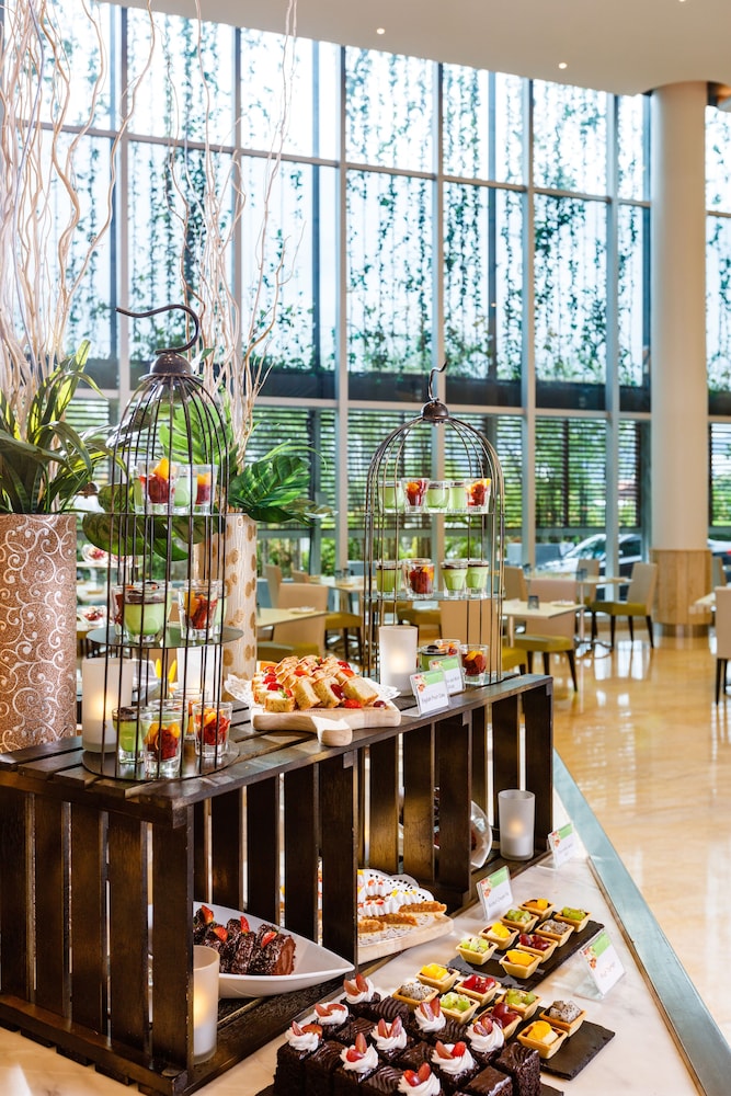 Eastin Hotel Penang 32/40