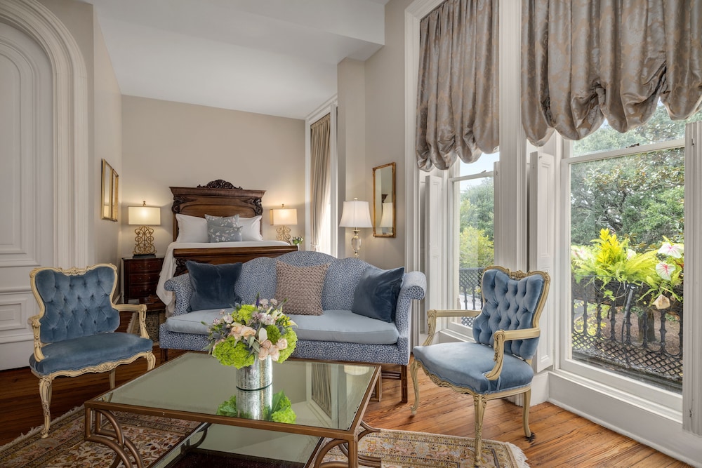 Hamilton-Turner Inn 28/50