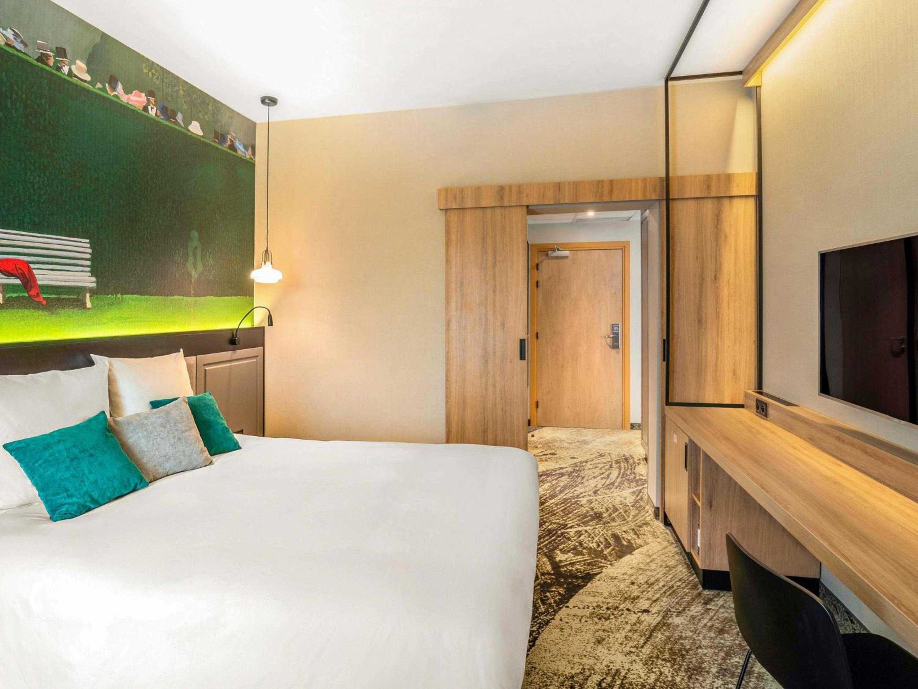 Family, Queen Bed, City or Hivernage View, Sofa, Living Area