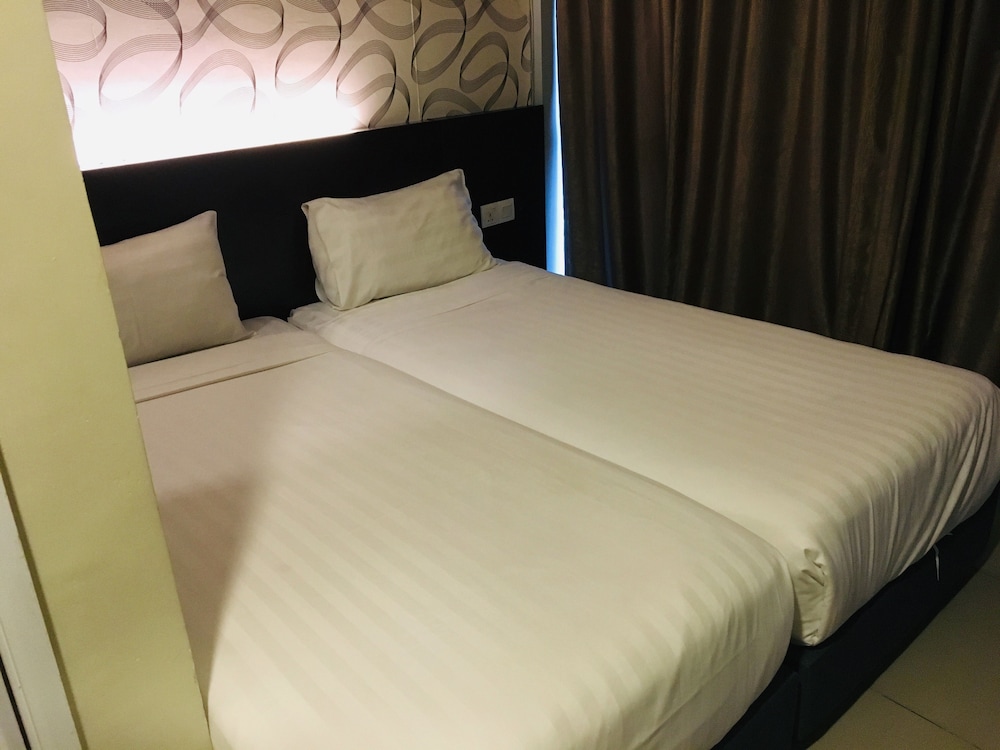 IZUMI HOTEL BUKIT BINTANG 39/52