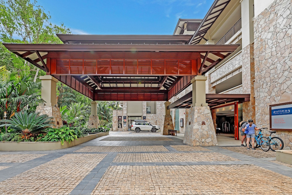 Apartment 316 at Sea Temple Palm Cove 34/50