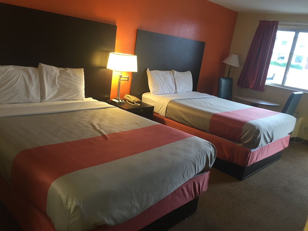 Motel6 San Antonio, TX - I-10 West 31/55