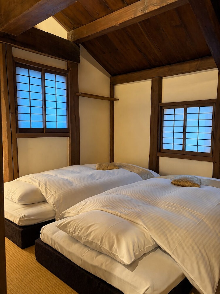 Japanese, Treasure, Traditional, House, 2 Futon Beds