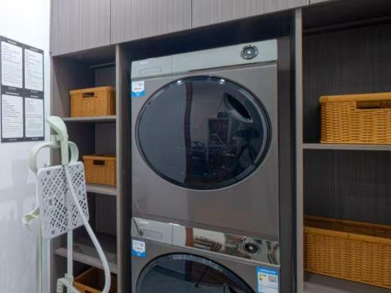 Jiayi Boutique Hotel (Jinan Jiyang Bus Terminal) 18/27