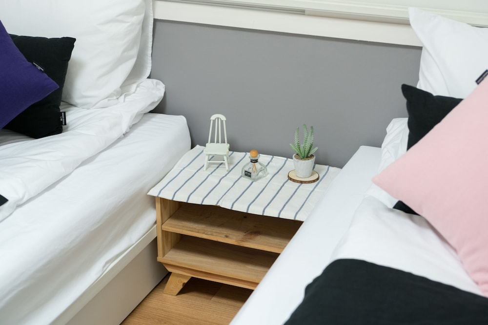 Mono House Hongdae 2 33/71