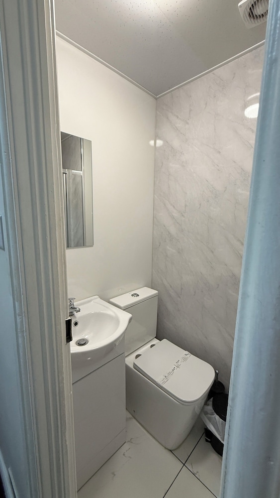 OYO Oban Victoria Hotel 43/45
