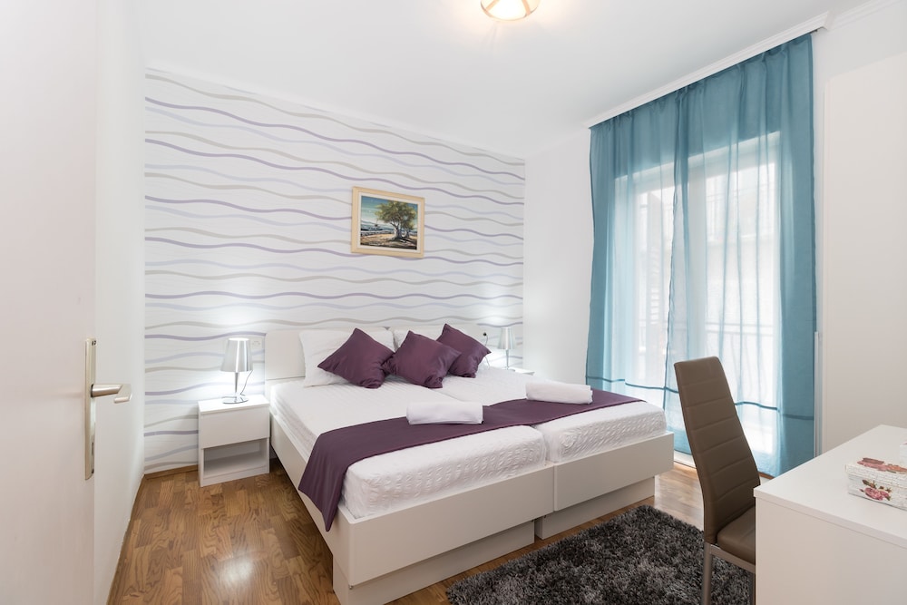 Villa Voinic 37/50