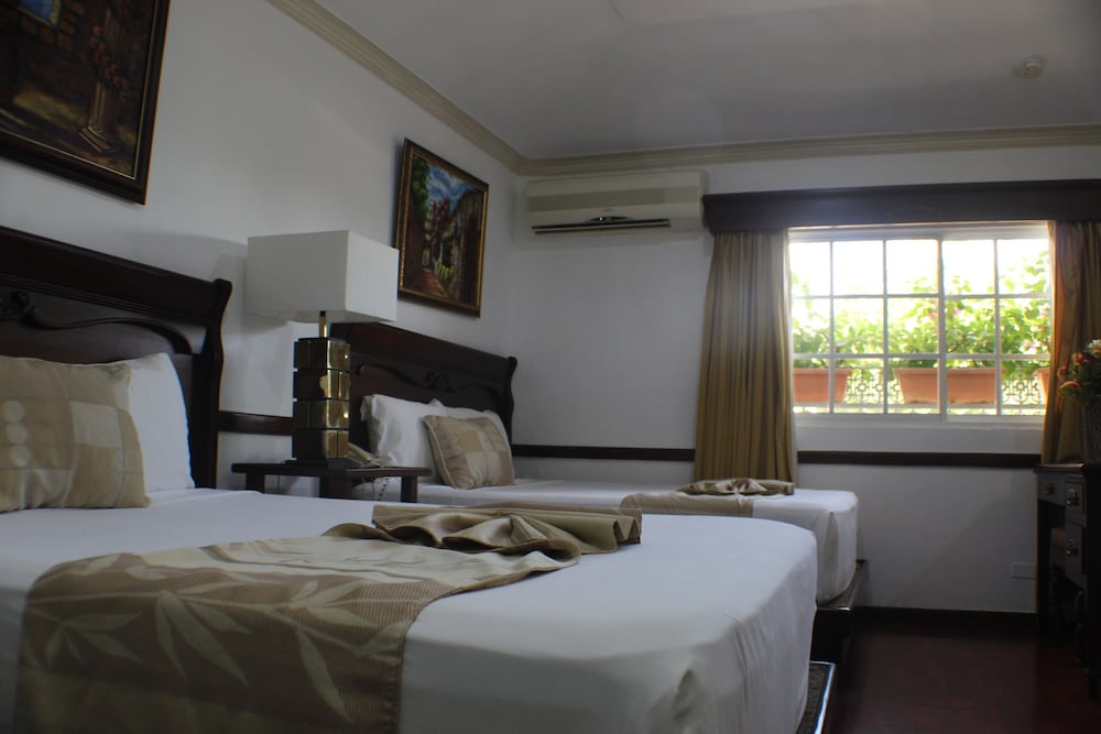 Hotel Platino 41/67