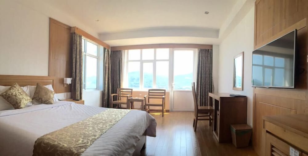 Hoang Yen 1 Hotel 25/75