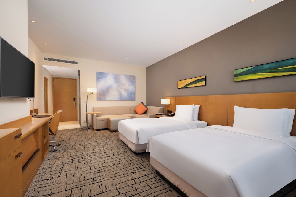 غرفة بسريرين منفصلين مع أريكة، Hyatt Place Yinchuan Dayuecheng 4/10