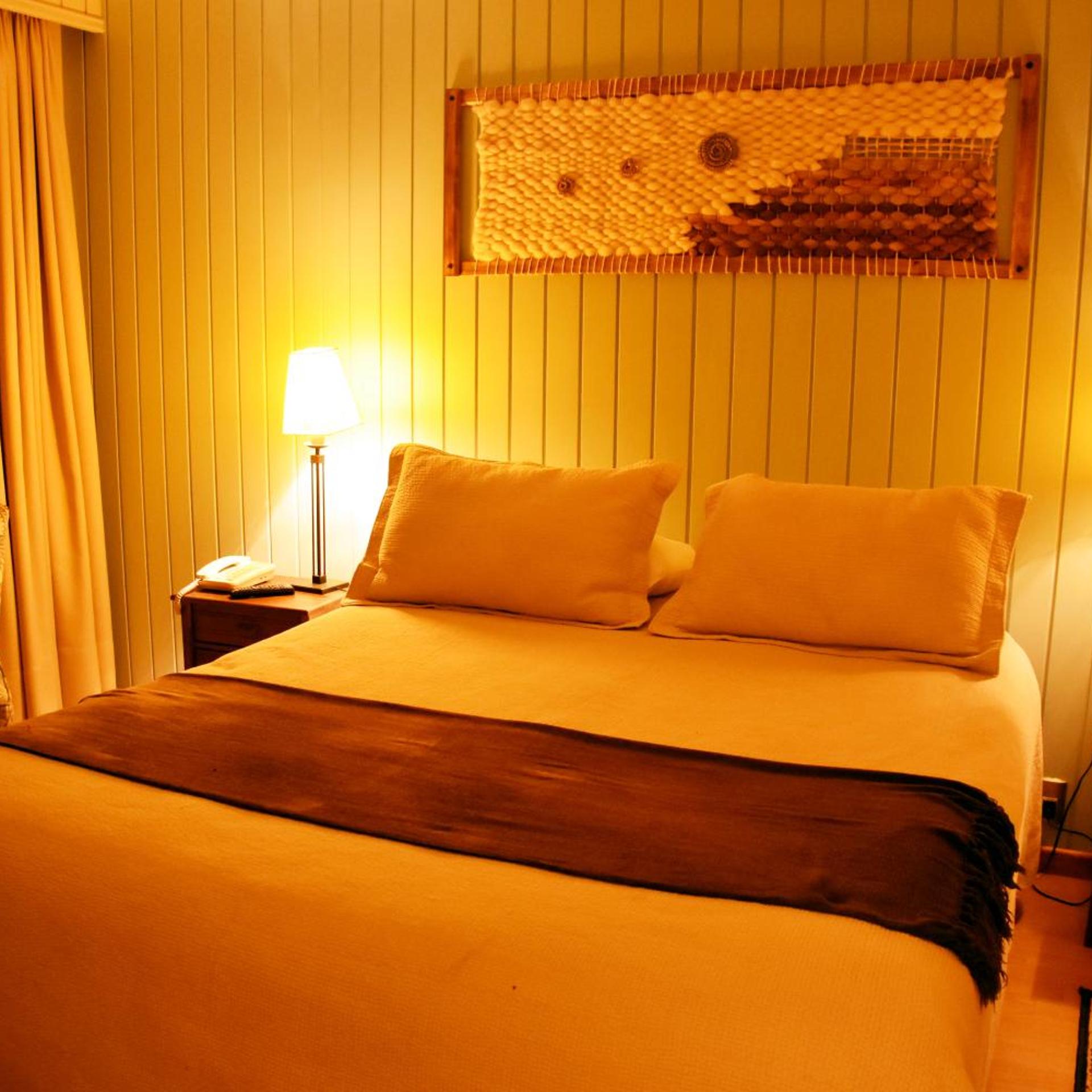 Hotel Lady Florence Dixie 37/62