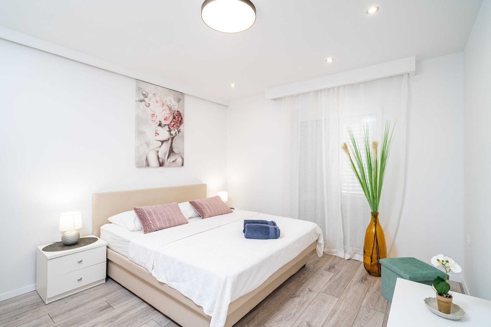 1 BEDROOM, SUPERIOR, APARTMENT, SEA VIEW, BALCONY