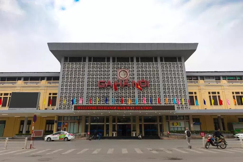 Hotels Van Mieu 2/16