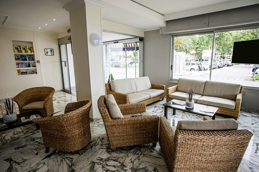 Hotel Le Dauphin 42/62