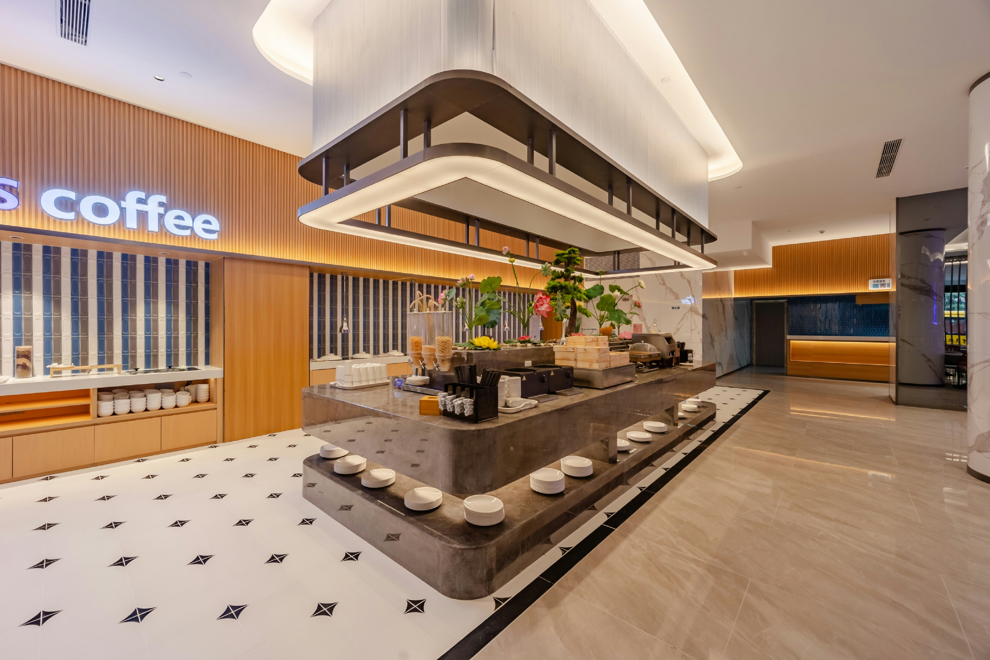 HOLIDAY INN EXPRESS HEFEI DOWNTOWN 18/80