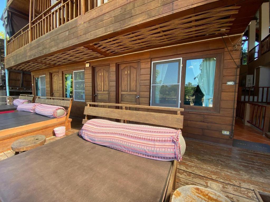 River Bank Resort 32/48