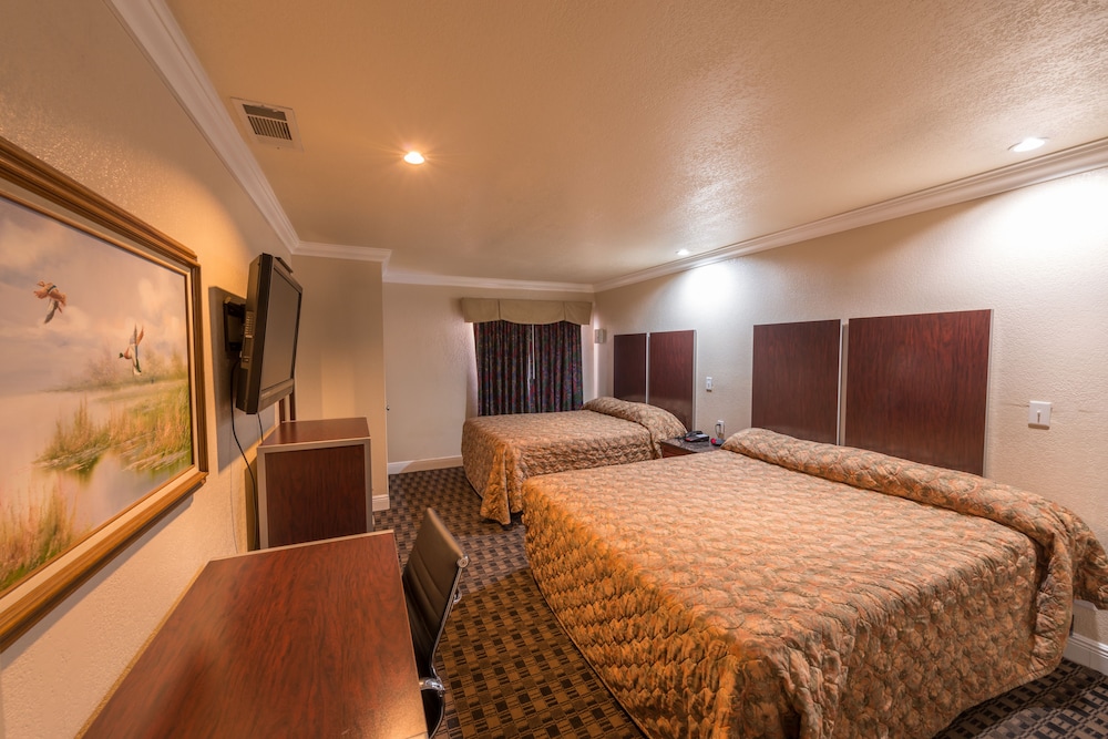 Edgewater Inn Reedley 9/31